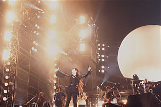 渡辺美里 【misato watanabe live in Seibu Dome】ライブ写真