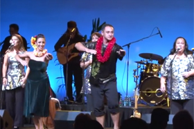 「Strolling on the Beach at Waikiki」