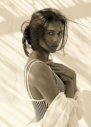 「"美しすぎる”ボサノヴァ・シンガー　パトリーナ・モリスと」