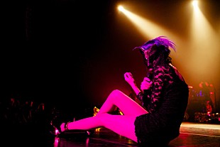 「女王蜂 メンバー降板後初ライブで「進化していきます」」