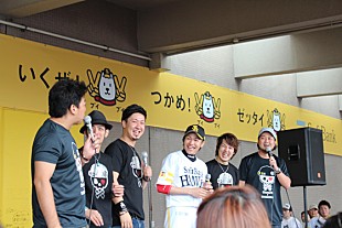 「ビーグルクルー 福岡での凱旋イベントにSBホークス森福投手も祝福」