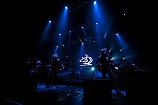 「MAN WITH A MISSION 1800人を感動と熱狂の渦に」