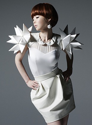 「MEG 10年ぶりの岡村靖幸 提供曲のPVを公開」