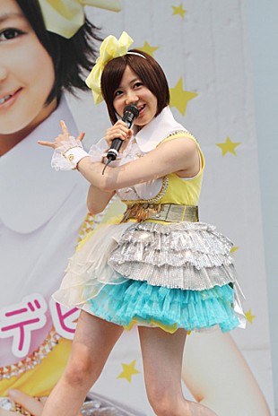 「オリコン2位の小野恵令奈 3千人を前に感謝「ついてきてください」」