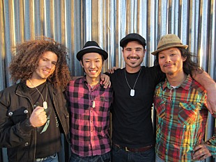 「レッチリ フリーの助言受け、逆輸入バンドが日本デビュー」