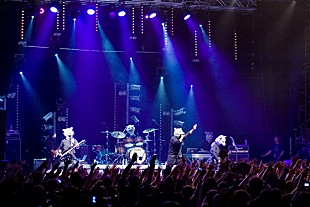 「MAN WITH A MISSION 仏ライブで5000人が熱狂、超メルシー！」