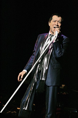 「矢沢永吉 40周年ライブにヒロトやチバら大集結」