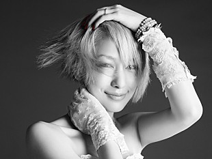 「中島美嘉 『バイオハザード』主題歌シングルでキュートな笑顔に」