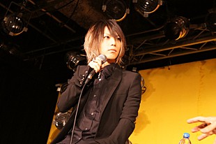 「V系シーンの異端SuG ももクロ競演演出したアナと濃厚対談」