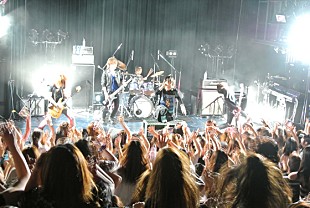 「SuG主催バトル第1弾大盛況 撃鉄は客席乱入でV系宣言」