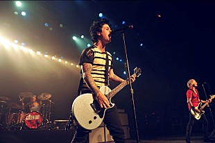 「グリーン・デイ 超プレミアムな単独公演が開催」