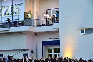 「15周年のゆず 「高いところからすみません！」」