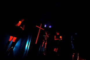 「ベビメタがライブで繰り広げた“メタルとアイドルの戦い”」