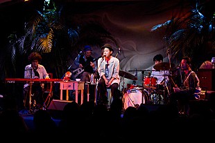 「須藤寿がまたしても“語り”ライブ 竹内まりやカバーも」