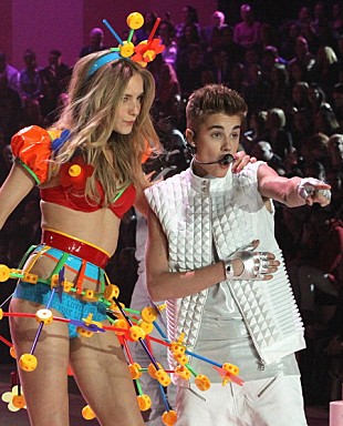 「ジャスティン・ビーバー＆セレーナ・ゴメス、破局か」