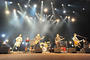 「“わがままバンド”くるり ツアー最終日にデビュー曲など披露」