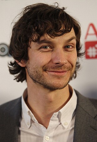 「豪州最大【ARIA賞】主要部門でゴティエ、キンブラらが受賞」