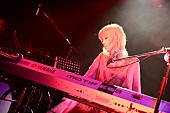「渋沢葉 初ワンマンで“音楽は低迷しています”などと熱唱」1枚目/7