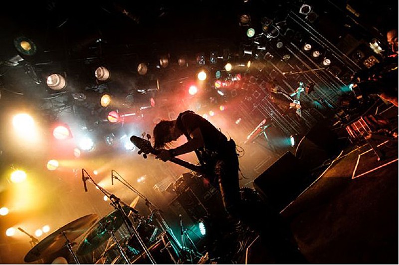 BOOM BOOM SATELLITES 観客撮影ライブ写真で新曲MVを