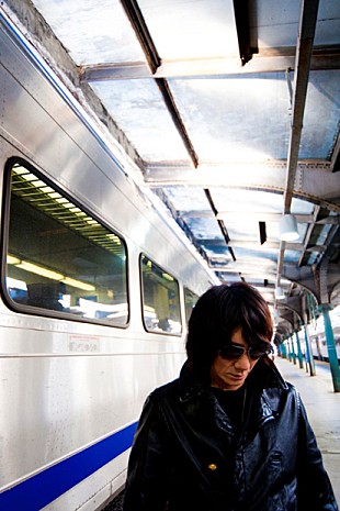 「吉井和哉 ベスト盤収録の新曲MVに漫画家・井上雄彦も参加」