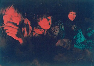 「ガールズバンドの先駆け“赤痢”がキケンな音源集リリース決定」