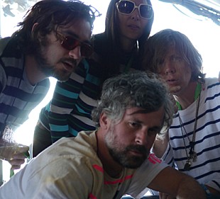 「サーストン・ムーア新バンドのデビュー・アルバムリリースが決定」