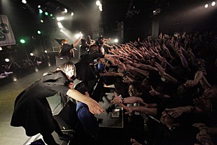 「傷だらけのアイドルBiS“覚醒”鬼気迫る戦いの果てに」