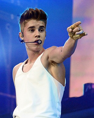 「ジャスティン・ビーバー、史上10組目の快挙達成が濃厚に」