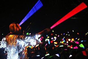 「選曲もサイリウムダンスも規格外 モーサムが圧巻の東京ワンマン」