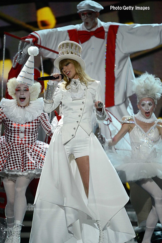 「Taylor Swift」2枚目/7