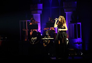 「JUJU ツアー東京公演で新曲を披露、「ちょっと泣きそうです」」