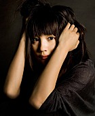 新山詩織「女子高生“新山詩織”新ビジュアル公開＆文化祭出演」1枚目/2