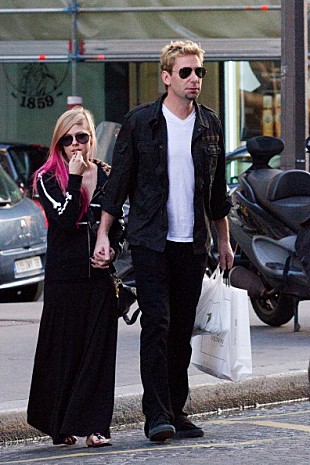 「アヴリル、新曲は“我が道を行く”彼女らしいアンセムに」