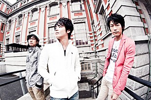 「Chicago Poodle 号泣者続出!? 感動の新ミュージックビデオを公開」