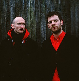 「最強デュオThe D.O.T.のデビュー・アルバムが日本公式サイトで最速全曲試聴」