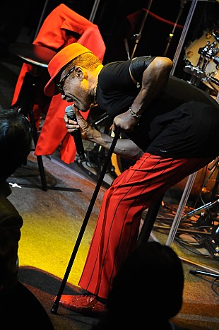 「B・ウーマックまもなく来日 「国境を超え、人々に音楽を届ける…それが私の使命なんだ」」