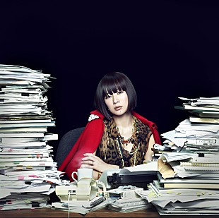 「椎名林檎 ドラマ主題歌の新曲ビデオ公開、着物姿を披露」