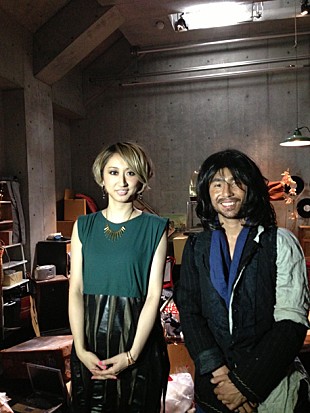 「Ms.OOJAの新曲ビデオ公開、中尾明慶がボロボロのダメ男に」