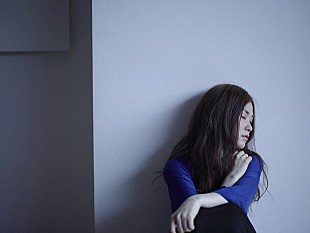 「ティーナ・カリーナ ワンカットで歌った新曲「あかん」MV解禁」