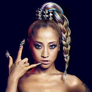 「JASMINE 女性限定パーティーで飲んで騒いで踊る新曲ビデオ公開」