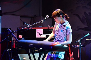 「世武裕子 ツアー東京公演で、国分＆乙武W主演の映画曲など披露」