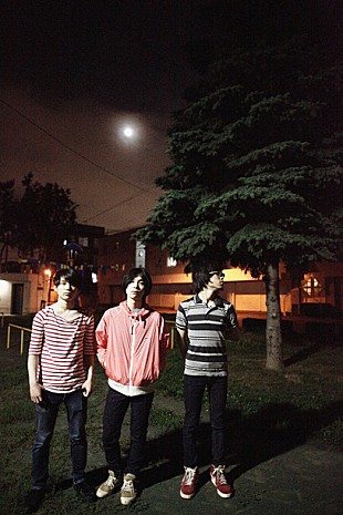 「Galileo Galilei 劇場版『あの花』主題歌担当、長井龍雪も大感激」