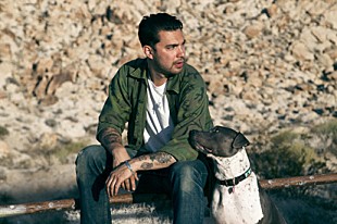 「ハンニ・エル・カティーブがダン・オーバックプロデュースの新作をリリース」