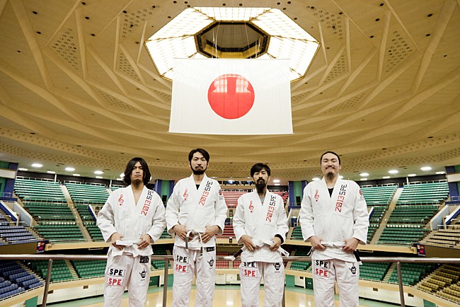 「武道館公演を控えるスペアザが期間限定でスペシャルなMV公開」1枚目/1