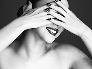 「安室奈美恵 レディー・ガガのツアーDJゼッド手掛ける新曲ビデオ解禁」