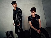 東方神起「東方神起 ジャパニーズホラー代表の貞子と共に世界進出」1枚目/2