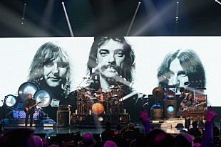 「ラッシュ、カナダの記念切手デザインに」