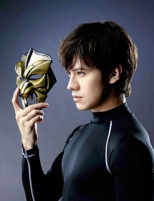 「AAA ウエンツ瑛士主演の実写版『タイガーマスク』の主題歌を担当」