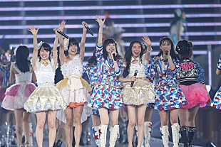 「AKB48 名古屋公演でSKE48単独ドームライブ発表、名誉研究生 松村のソロもお披露目」