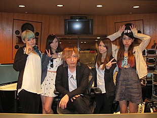 「SCANDAL 中田ヤスタカ＆古坂大魔王＆リリー・フランキーとの豪華コラボ作品発表」